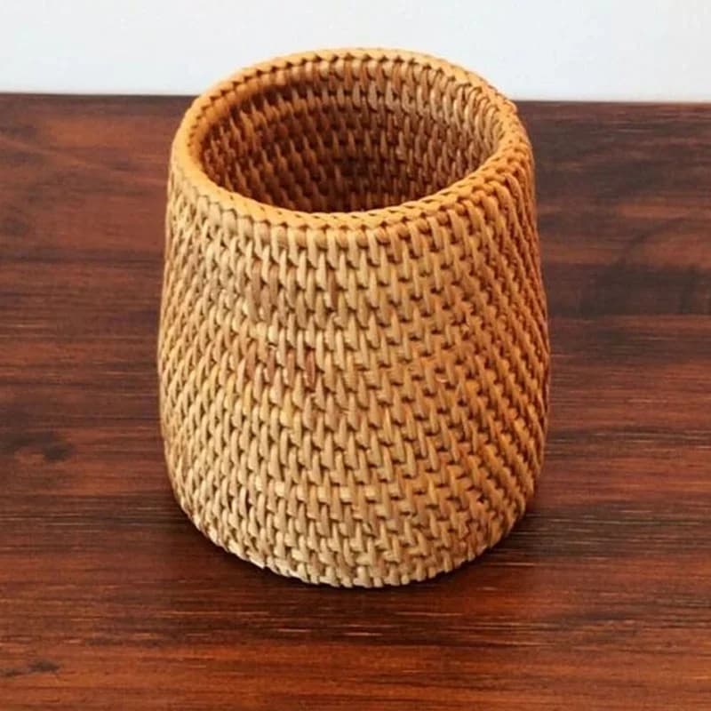 Rattanowy organizer na sztućce i przybory kuchenne koszyk